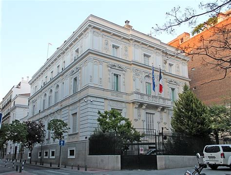 embajada de espana en francia